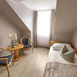 Zum Maerchenwald Hotel 3*
