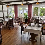 Zum Maerchenwald 3*