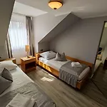 Zum Maerchenwald Hotel 3*
