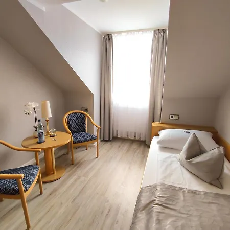 Zum Maerchenwald Hotel 3*