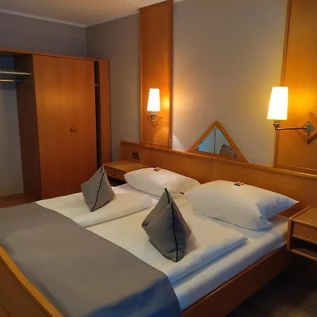 Отель Zum Maerchenwald 3*