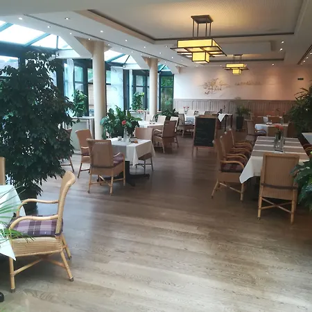 Zum Maerchenwald Отель Линген