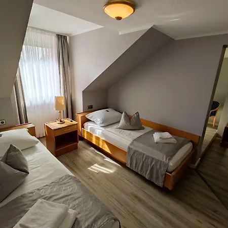 Zum Maerchenwald Отель 3*